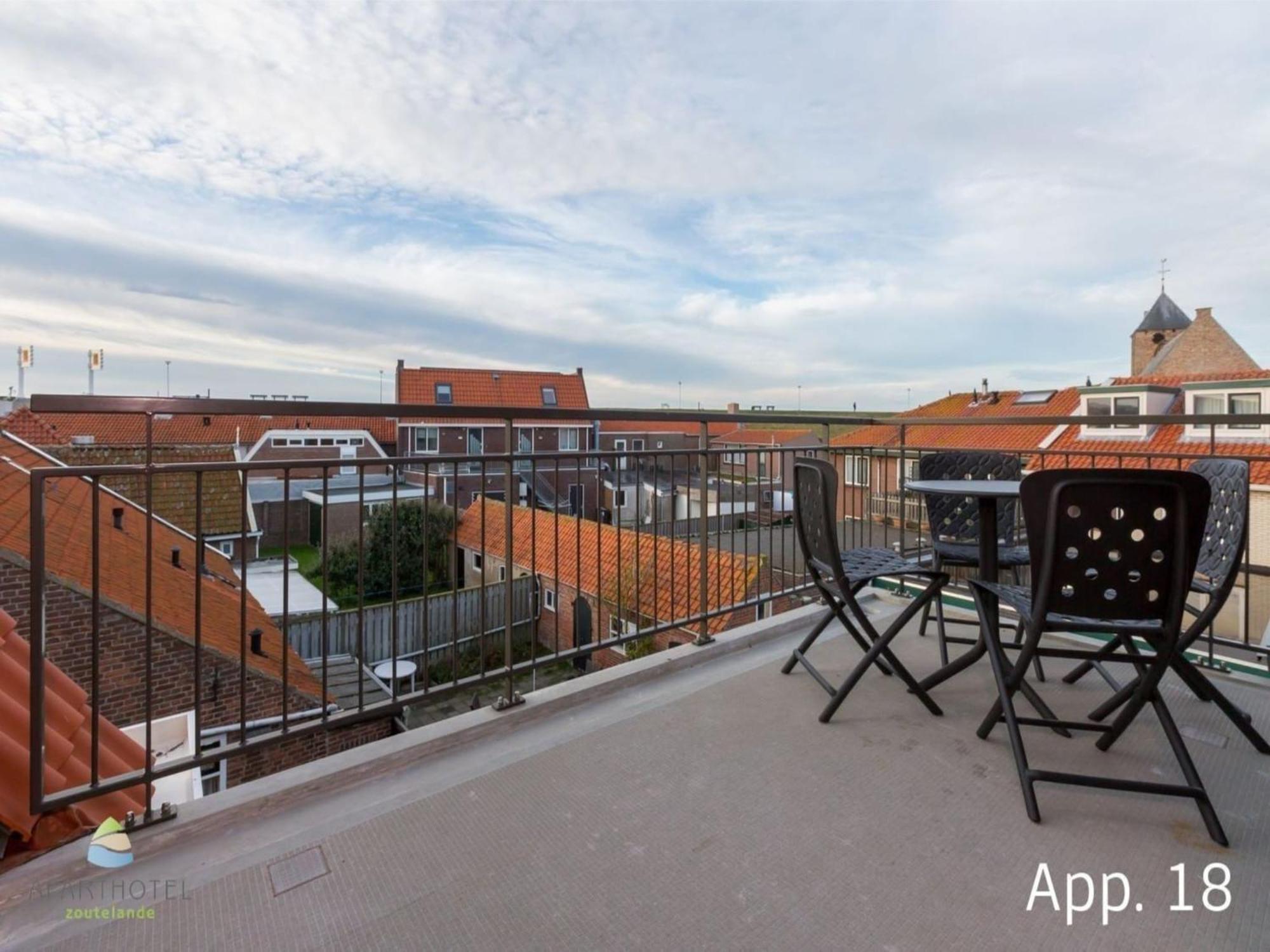 Lush Apartment In Zoutelande Near Beach ภายนอก รูปภาพ